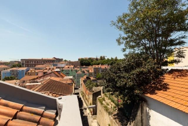 Central Lisbon With View Экстерьер фото